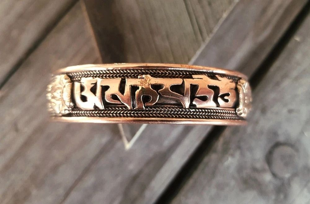 Zestaw 2 bransoletek.