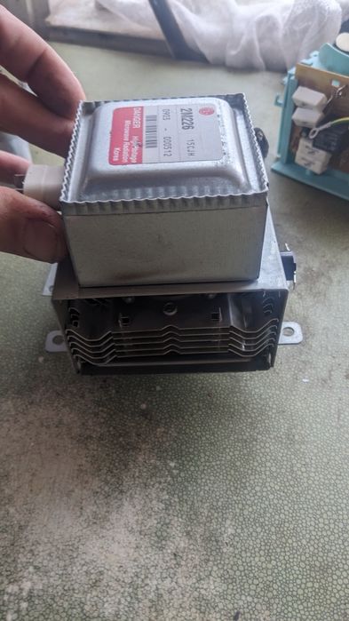 Запчастини до мікрохвильовки