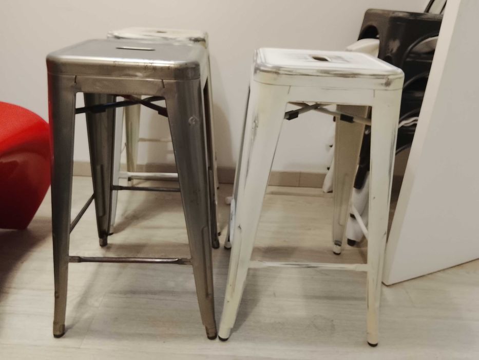 Cadeiras e bancos design industrial