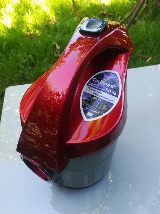 Продаю пылесос  " SATURN ST-VC7279 " 1600Вт