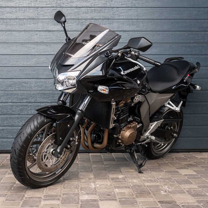 Продам мотоцикл Kawasaki Z750S (1854)