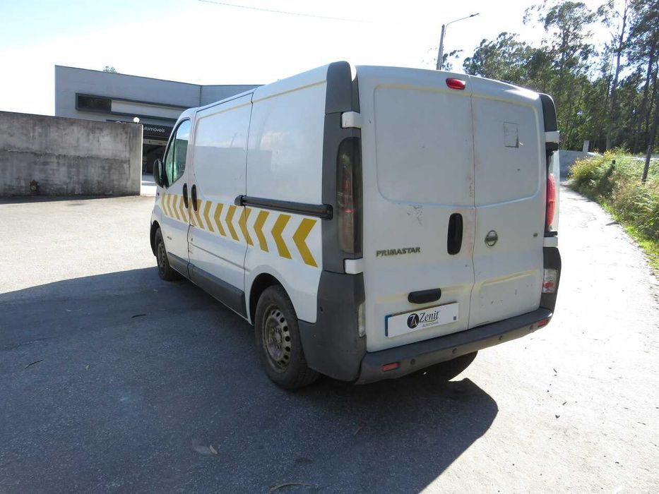 Nissan Primastar 1.9dCi de 2006 - Peças Usadas