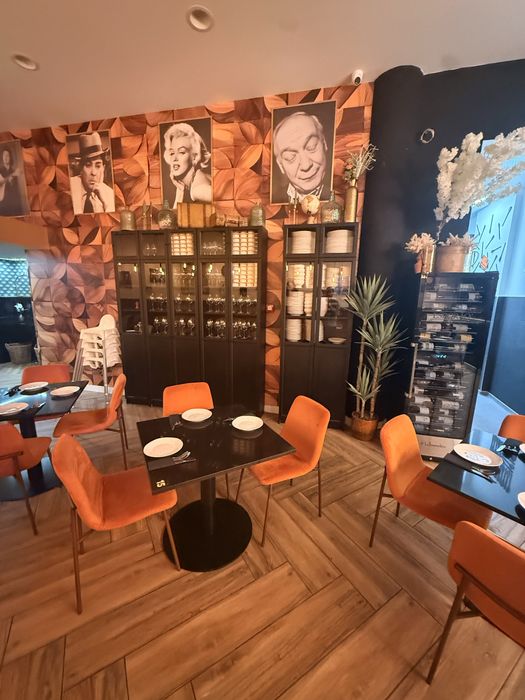 RESTAURANTE PREMIUM totalmente equipado