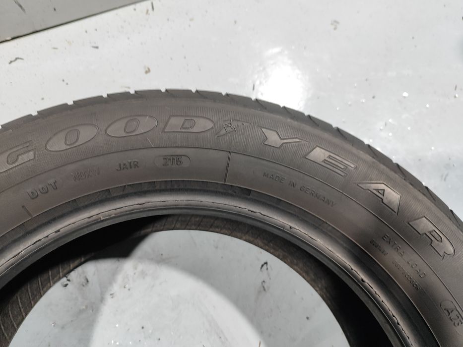 2 pneus semi novos 205-60R16 Good year - Oferta dos Portes