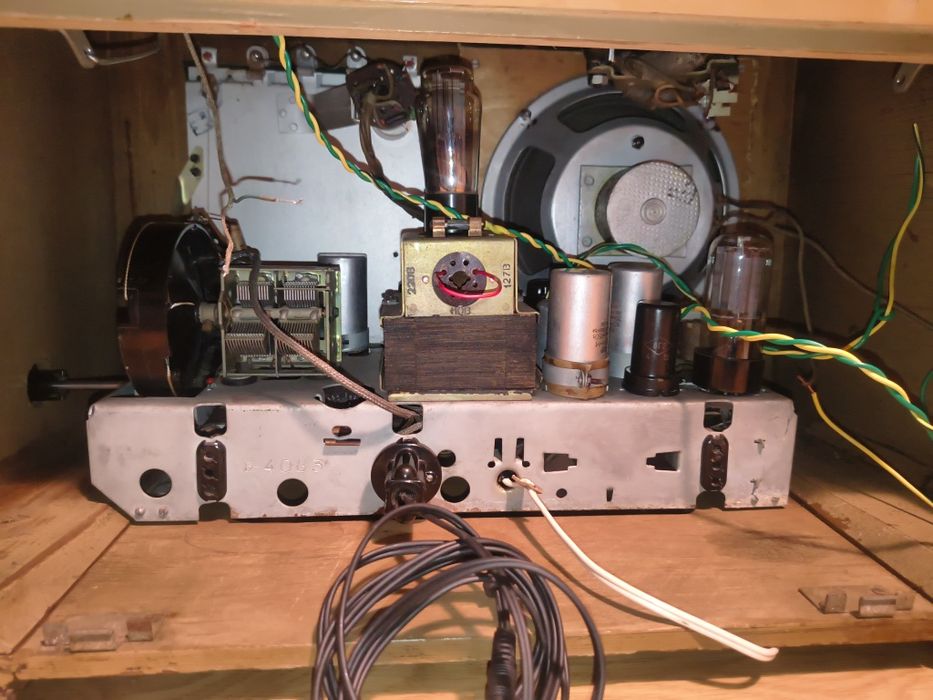 Радіола Урал 52/53