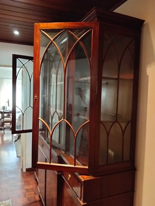 Armário vitrine/cristaleira