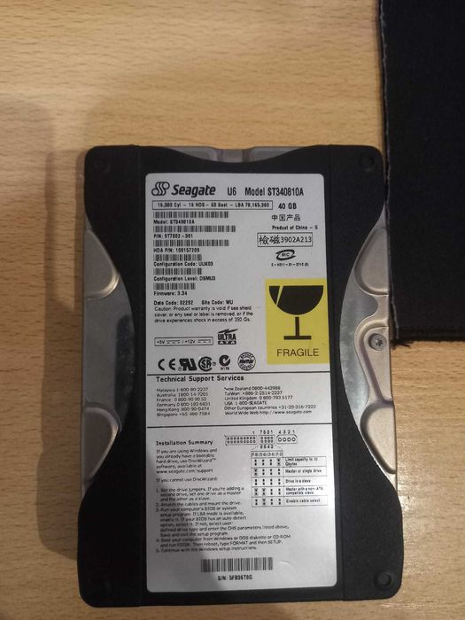 Disco rígido interno Seagate U6 modelo ST340810A 40 GB.