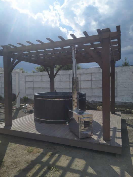 Виробники чанів джакузі. Купель на дрова Спа комплекс Баня Сауна