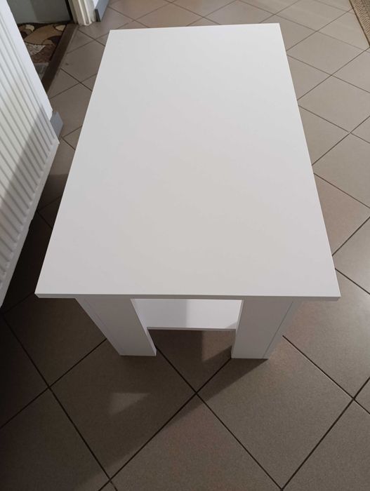 Stolik kawowy biały