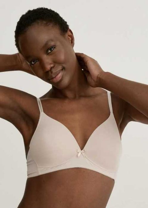 Бюсгалтер новий фірмовий