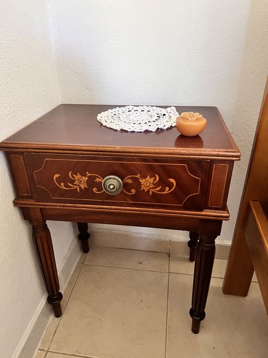 Móveis de quarto em bom estado