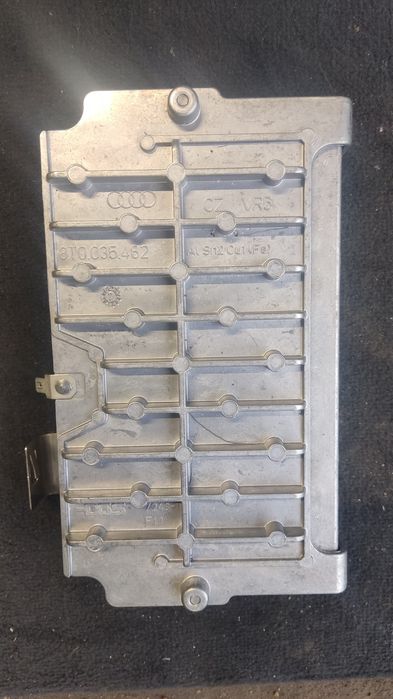 Wzmacniacz audio dźwięku Audi a4 b8