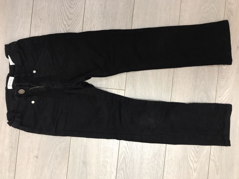 Джинсы черные, на затяжках, р.120