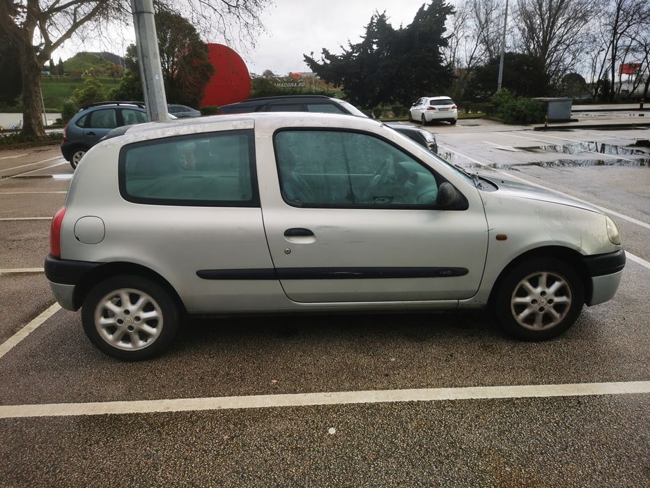 Renault Clio Van 1.9d (2 Lugares) de 2000