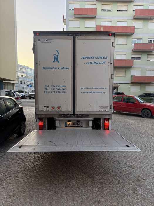 Renault Master 2.3 ano 2022 com plataforma elevatoria