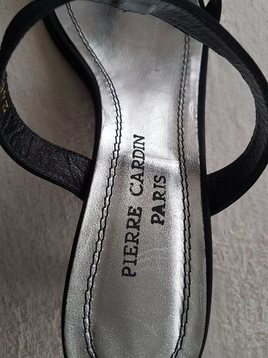 Sandálias pretas pierre Cardin novas cetim pele e cristais swarovsky