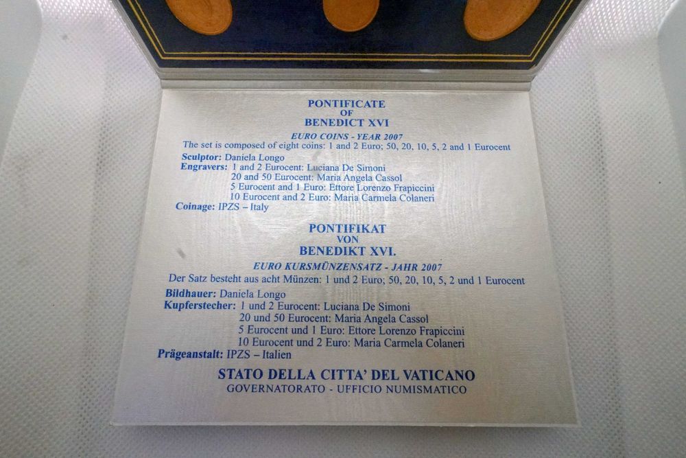 Set - 2007 completo de 8 Moedas euro do Vaticano na Carteira