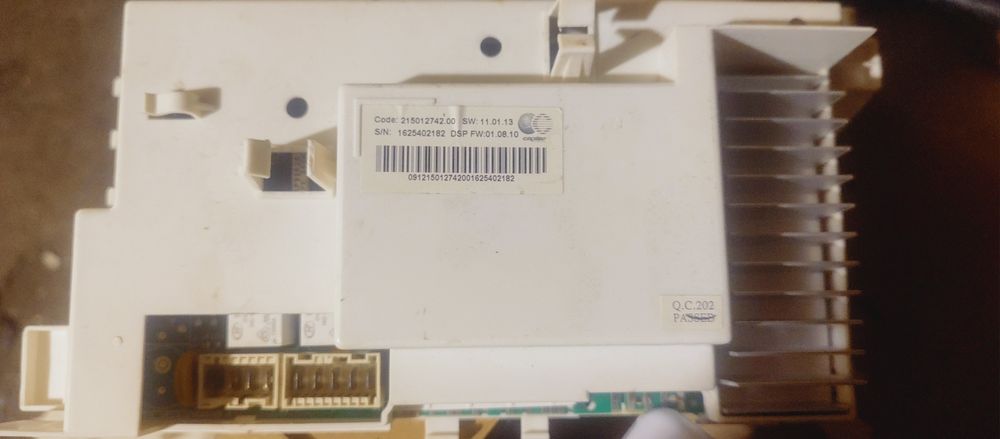 Стиральная машинка Ariston Hotpoint RSSG 602 на запчасти