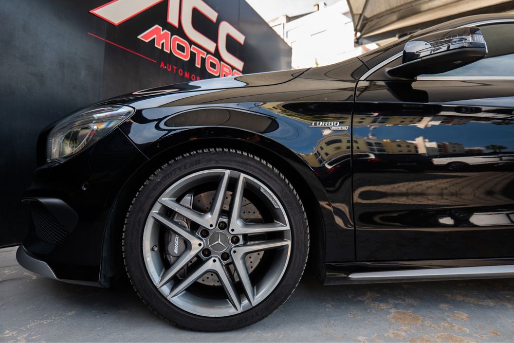 Mercedes Benz CLA45 AMG