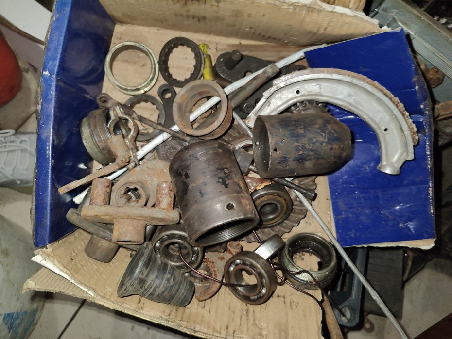 Вал коробки передач первічний, вторичний МТ Дніпро