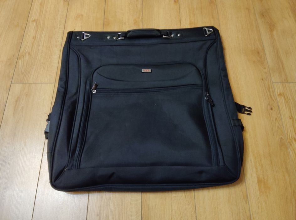 Портленд , сумка для костюма чи плаття.