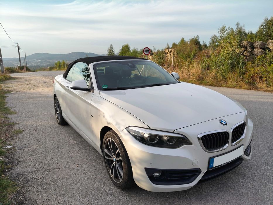 BMW 218i Cabrio 2018 Sportline foto 3