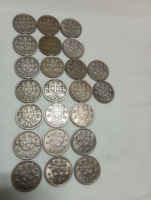 Moedas (23)de 2,50  Escudos 1963/1985