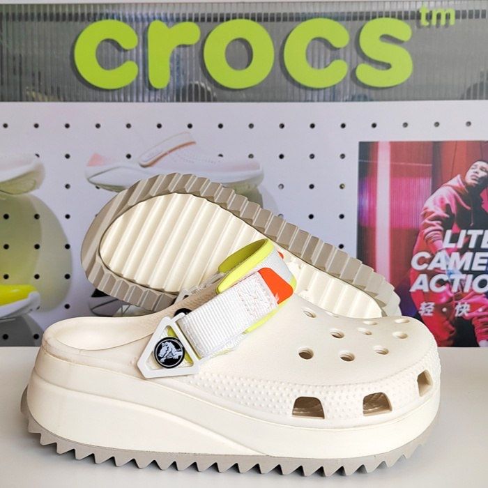 Оригінал crocs hiker white citrus black жіночі крокси на платформі