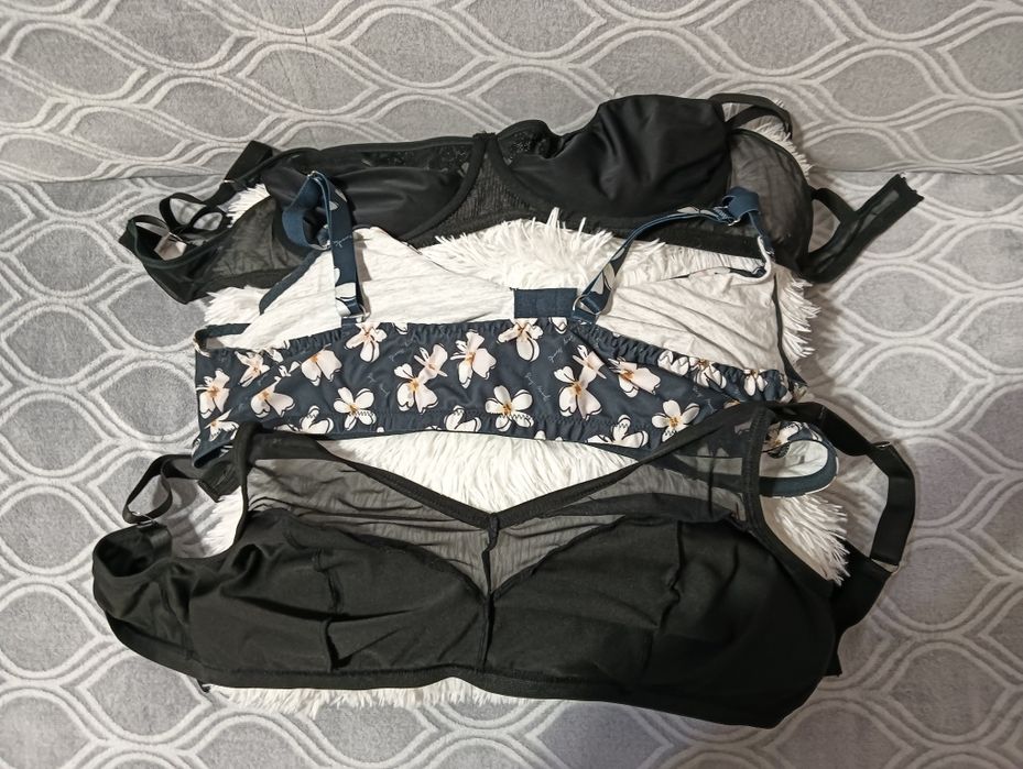 Zestaw 3 nieusztywnianych biustonoszy