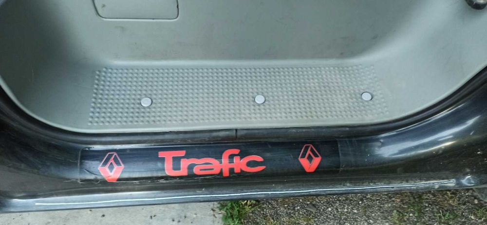Пороги заглушки сірі серые Vivaro Renault Trafic Виваро Трафик OLX