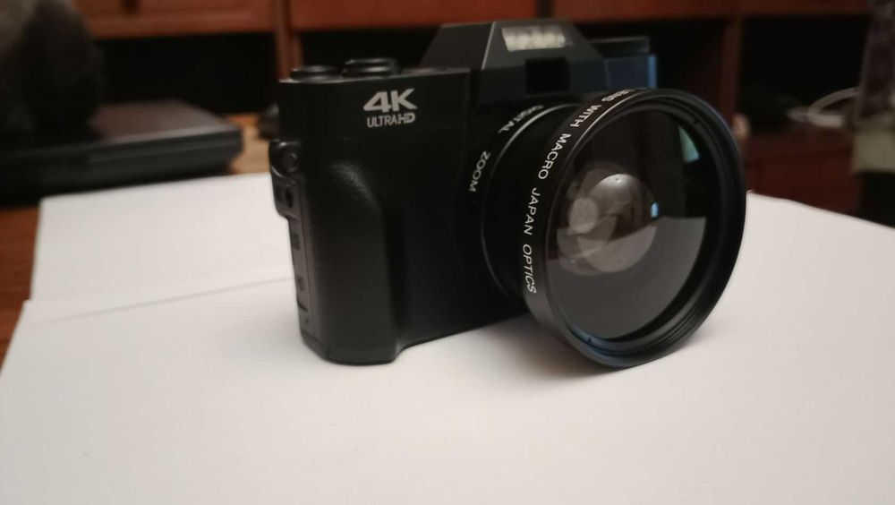 Digital camera 4k абсолютно новий