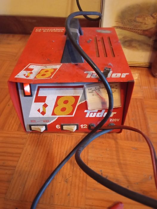 Vendo este aparelho muito bom estado a trabalhar muito bem