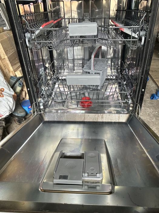 Посудомийна машина sharp 60 см