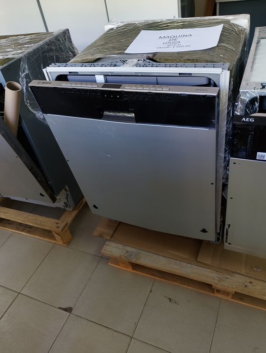 Máquina de louça encastrar Bosch   NOVO