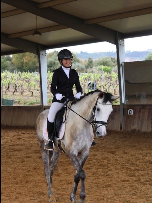 Vendo Português de desporto  letra: Q