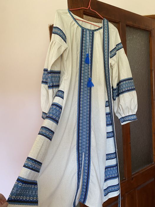 Вишиті плаття сорочки роздріб та опт