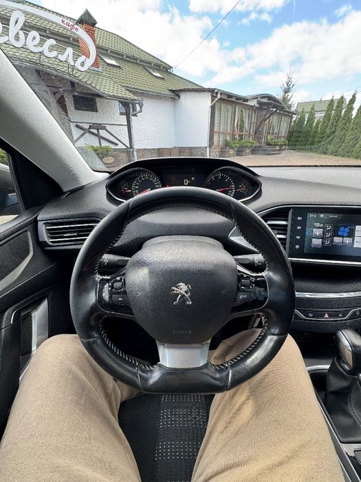 Peugeot 308 2.0hdi 2015 АВТОМАТ