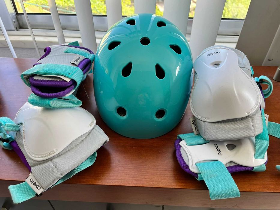 Conjunto Menina Capacete, joelheiras e cotoveleiras