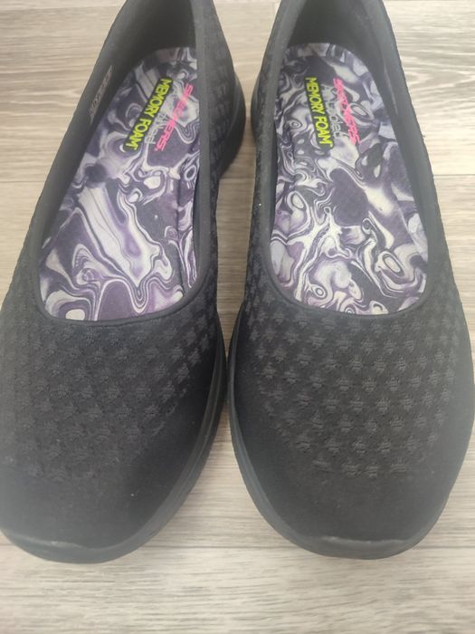 Продам балетки, туфли Skechers