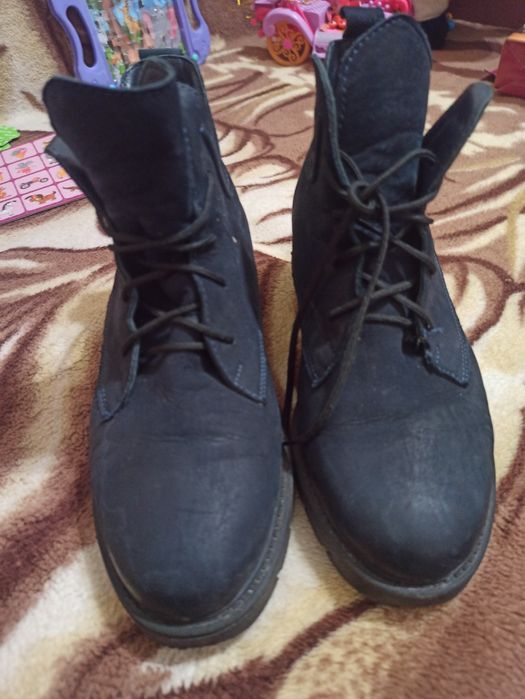 Продам Ботінки,нубук,шкіра