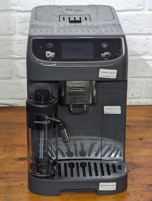 Кавомашина DeLonghi Magnifica Plus СТАН НОВОЇ