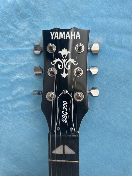 Електрогітара Yamaha SBG 200 SG