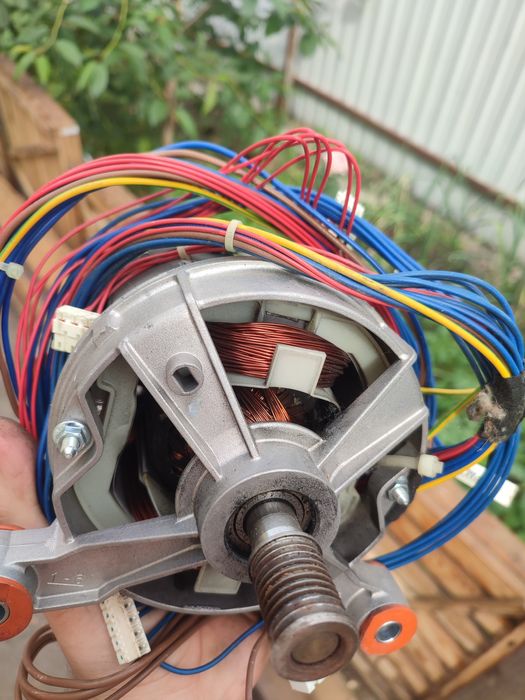 Розбір пральної машини Gorenje ws 43103,  двигун.