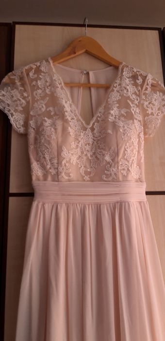 Сукні для персикового весілля