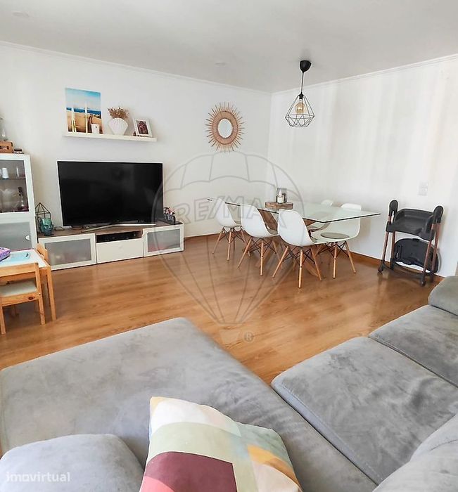 Apartamento T2 para venda — Amora, Setúbal