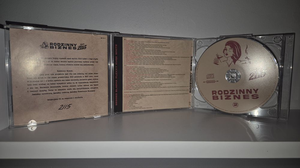 2 CD 2115 - Rodzinny biznes