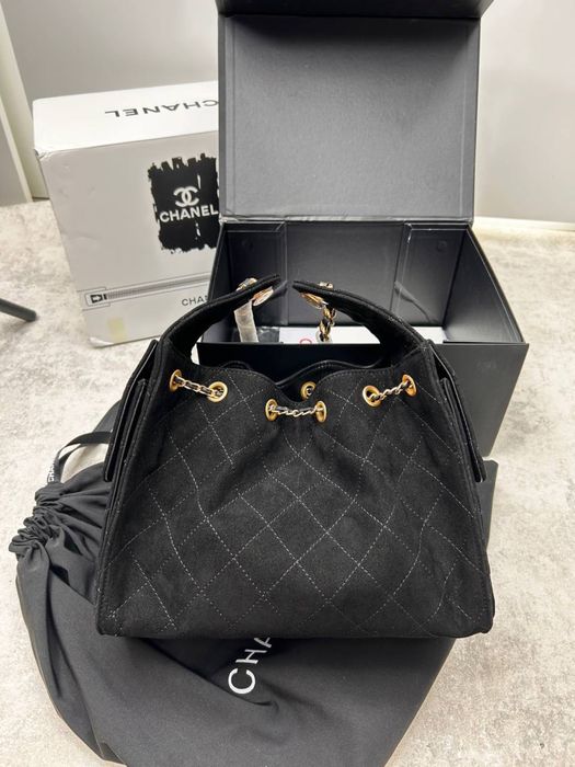 Сумочка в стилі Шанель