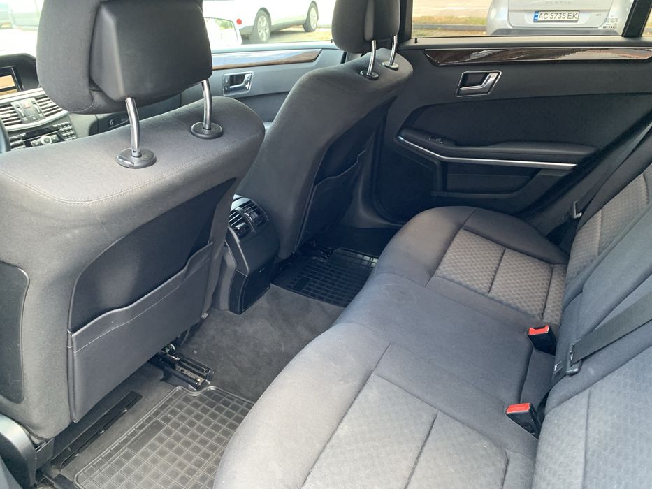 Продам Mercedes-Benz E 212