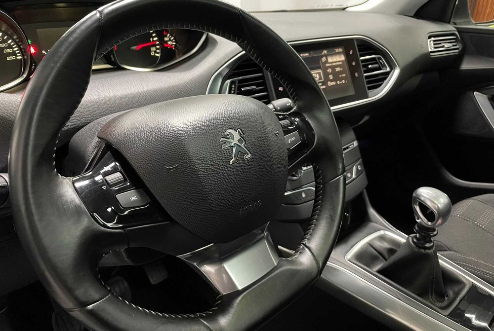 Peugeot 308SW 1.6 HDI ALLURE J17 Nacional