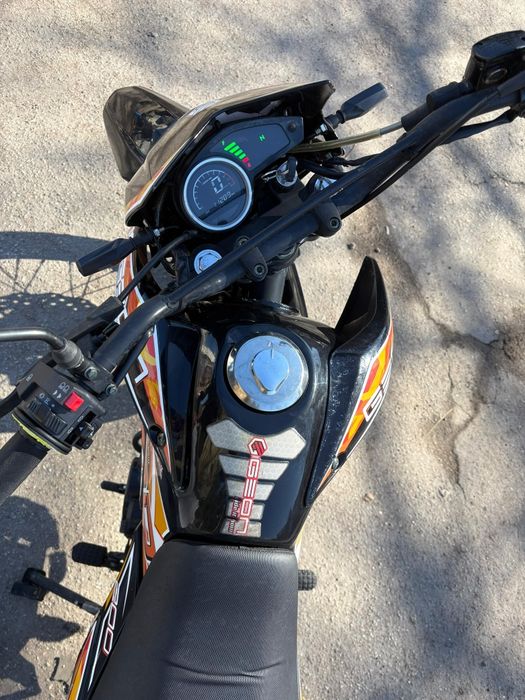 Мотоцикл Geon   X-Road Light  200 кубів